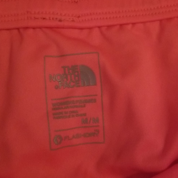North Face shorts NWT - Picture 4 of 4